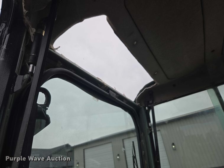 image for item ET5075 2017 Yanmar VIO55 mini excavator