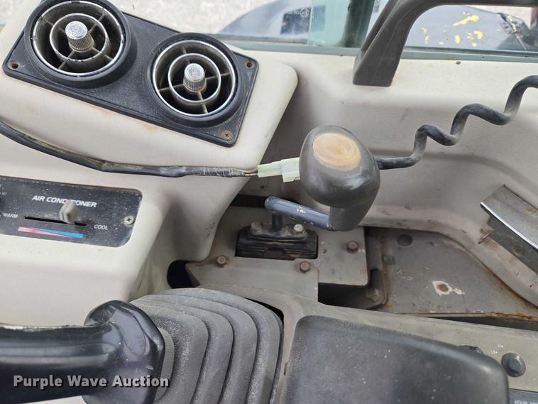 image for item ET5075 2017 Yanmar VIO55 mini excavator