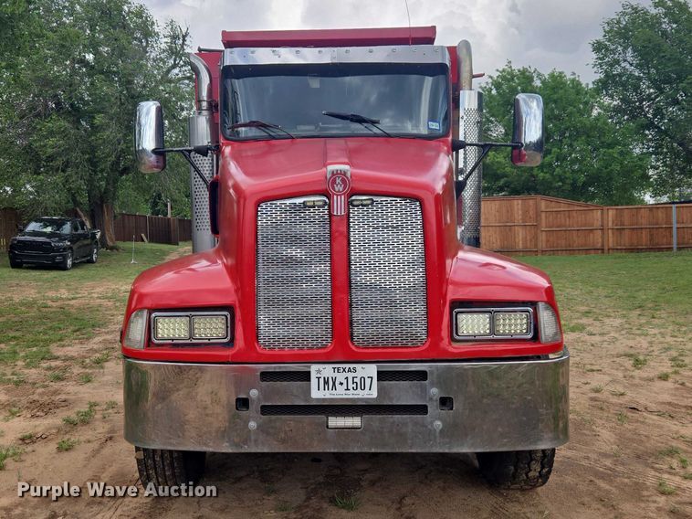 image for item ET5100 1994 Kenworth T600 dump truck