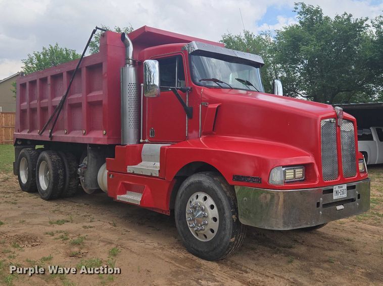 image for item ET5100 1994 Kenworth T600 dump truck