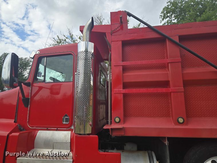 image for item ET5100 1994 Kenworth T600 dump truck
