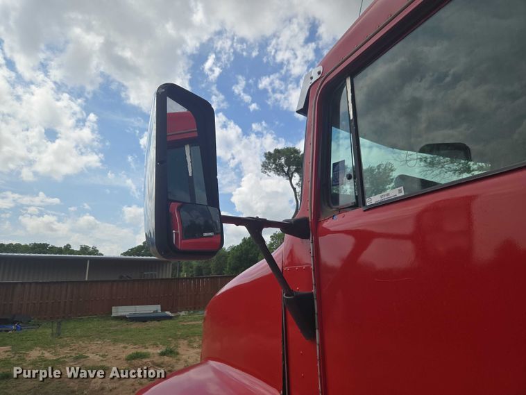 image for item ET5100 1994 Kenworth T600 dump truck
