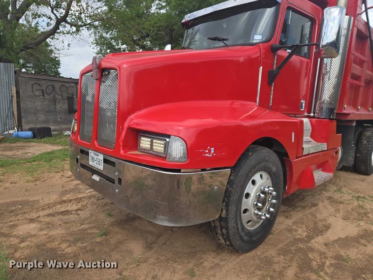 image for item ET5100 1994 Kenworth T600 dump truck
