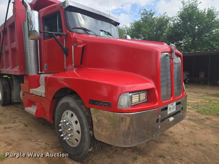 image for item ET5100 1994 Kenworth T600 dump truck