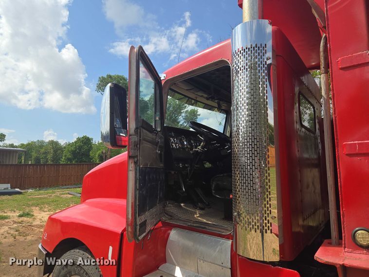 image for item ET5100 1994 Kenworth T600 dump truck