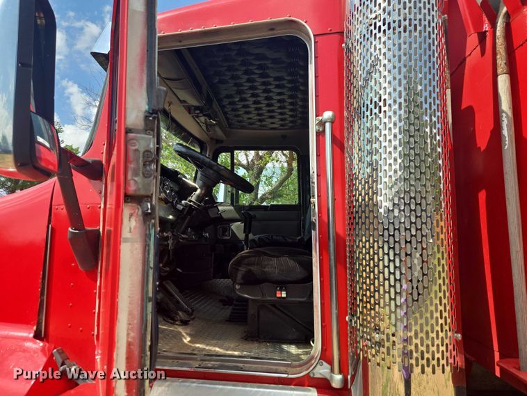 image for item ET5100 1994 Kenworth T600 dump truck