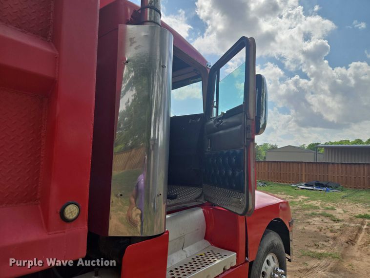 image for item ET5100 1994 Kenworth T600 dump truck
