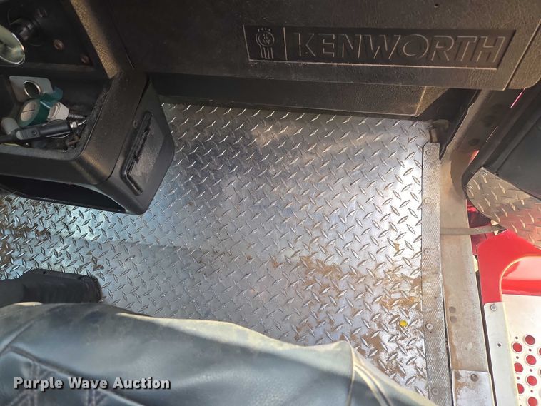 image for item ET5100 1994 Kenworth T600 dump truck
