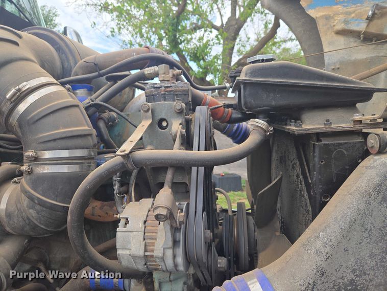 image for item ET5100 1994 Kenworth T600 dump truck
