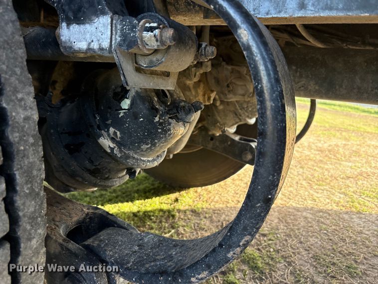 image for item EU0476 2012 Kenworth T800 dump truck