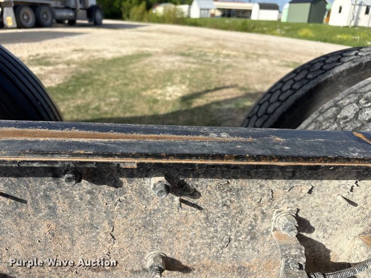 image for item EU0476 2012 Kenworth T800 dump truck