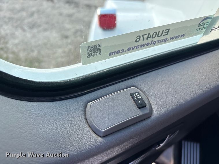 image for item EU0476 2012 Kenworth T800 dump truck