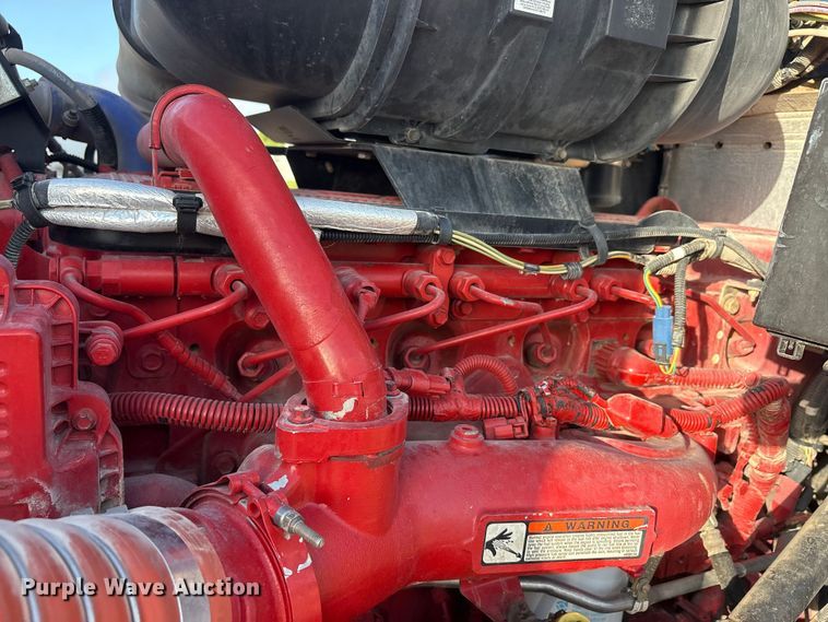 image for item EU0476 2012 Kenworth T800 dump truck