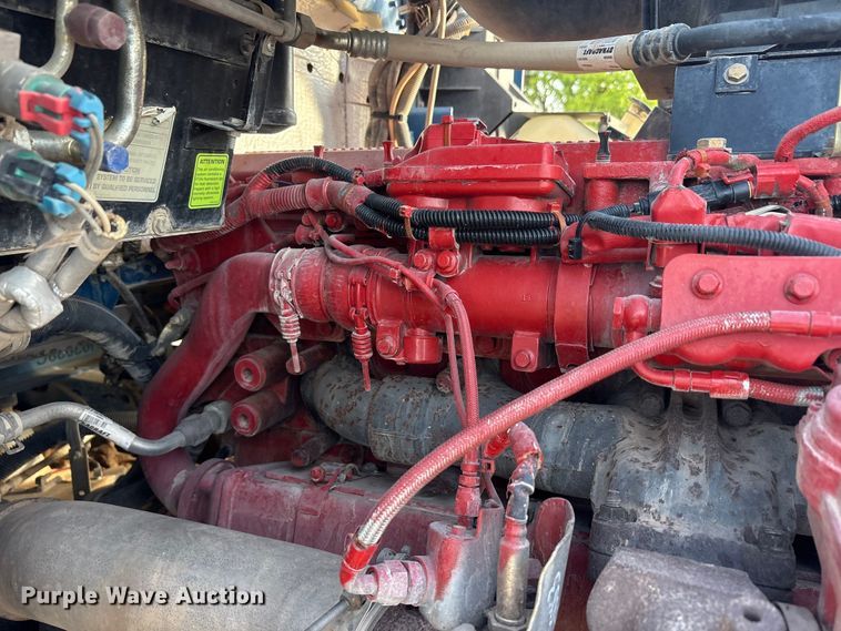 image for item EU0476 2012 Kenworth T800 dump truck