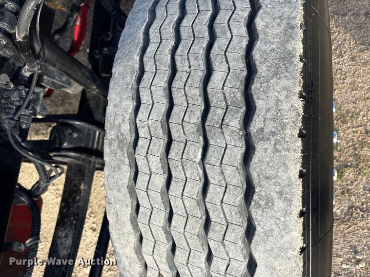 image for item EU0476 2012 Kenworth T800 dump truck