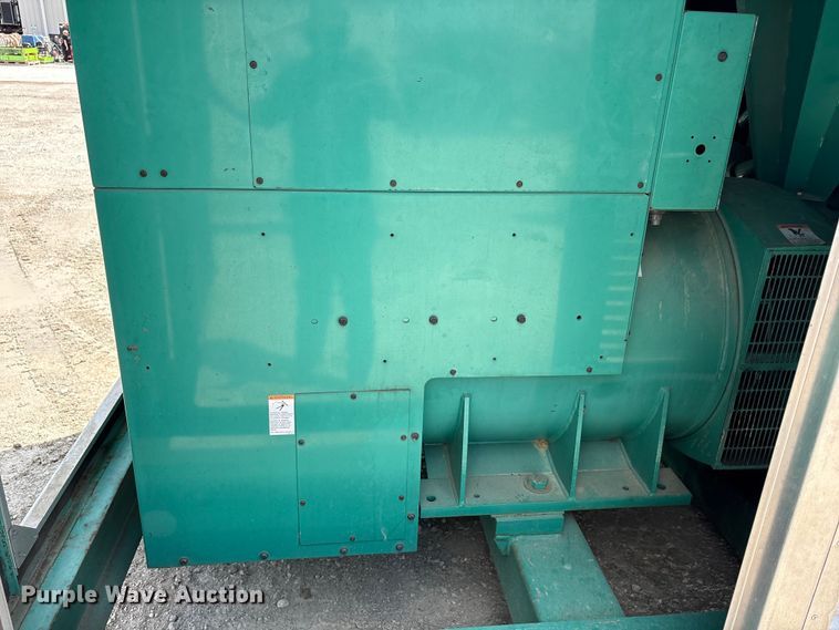 image for item EU0498 Cummins DFGB-4956576 generator