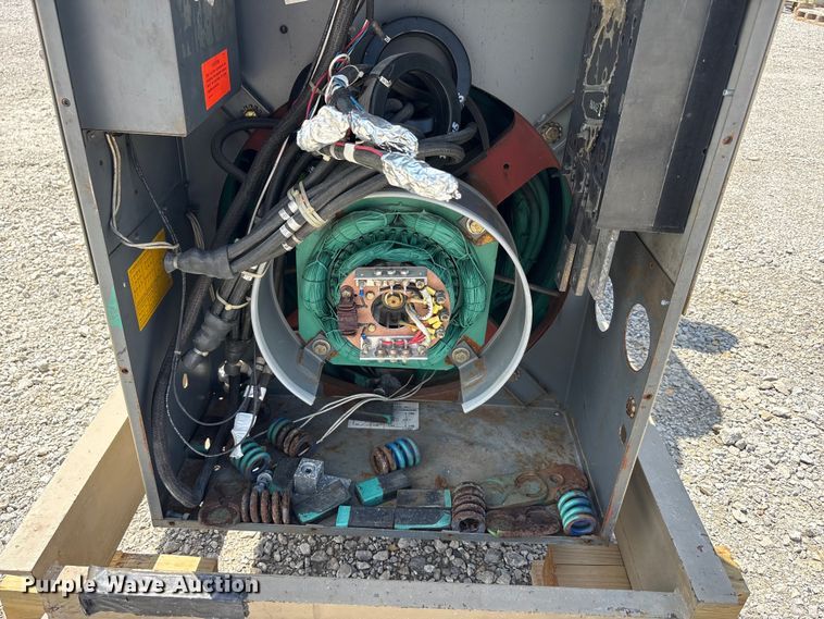 image for item EU0500 -1 Cummins 350Kw generator