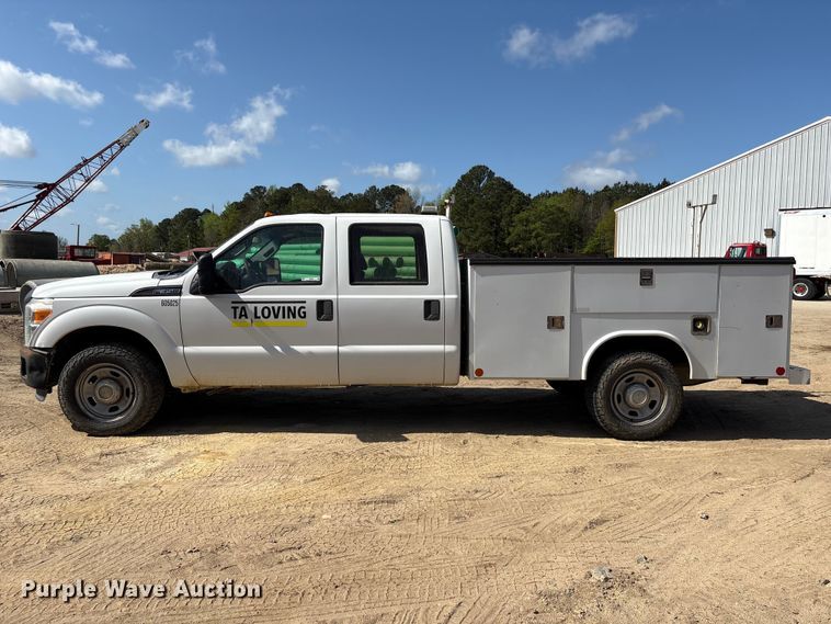 image for item EU0505 2013 Ford F350 Super Duty XL Crew Cab utility bed pickup truck