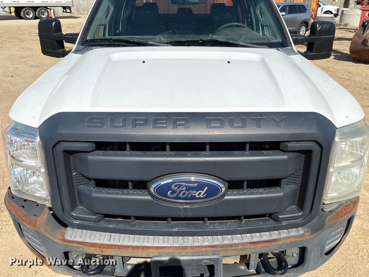 image for item EU0505 2013 Ford F350 Super Duty XL Crew Cab utility bed pickup truck