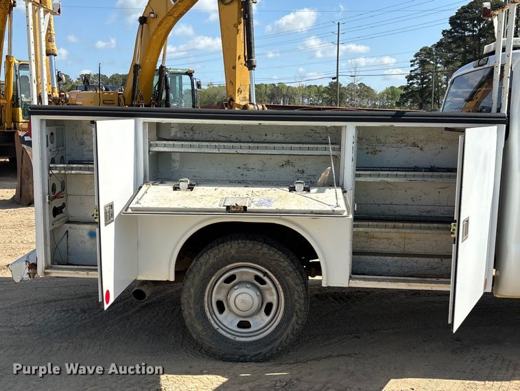 image for item EU0505 2013 Ford F350 Super Duty XL Crew Cab utility bed pickup truck