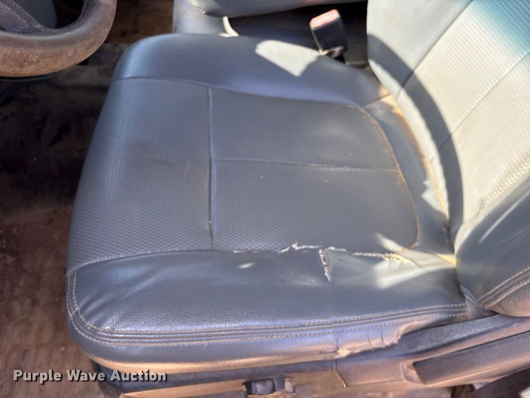 image for item EU0505 2013 Ford F350 Super Duty XL Crew Cab utility bed pickup truck