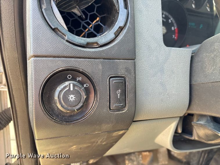 image for item EU0505 2013 Ford F350 Super Duty XL Crew Cab utility bed pickup truck