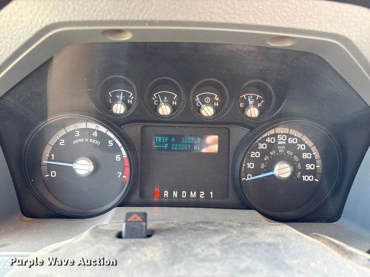 image for item EU0505 2013 Ford F350 Super Duty XL Crew Cab utility bed pickup truck