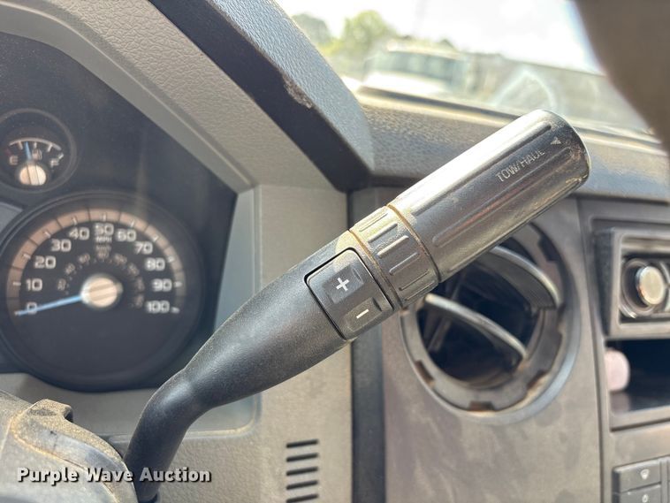 image for item EU0505 2013 Ford F350 Super Duty XL Crew Cab utility bed pickup truck