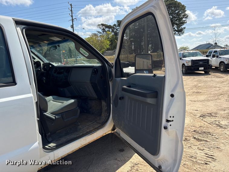 image for item EU0505 2013 Ford F350 Super Duty XL Crew Cab utility bed pickup truck