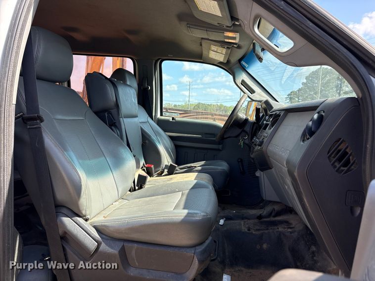 image for item EU0505 2013 Ford F350 Super Duty XL Crew Cab utility bed pickup truck