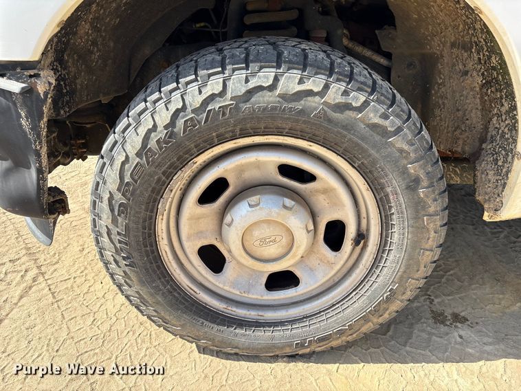 image for item EU0505 2013 Ford F350 Super Duty XL Crew Cab utility bed pickup truck