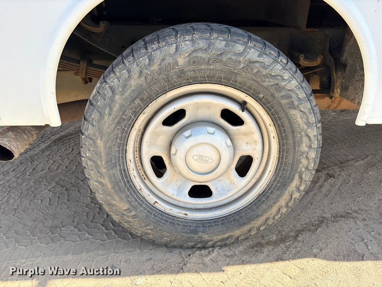 image for item EU0505 2013 Ford F350 Super Duty XL Crew Cab utility bed pickup truck