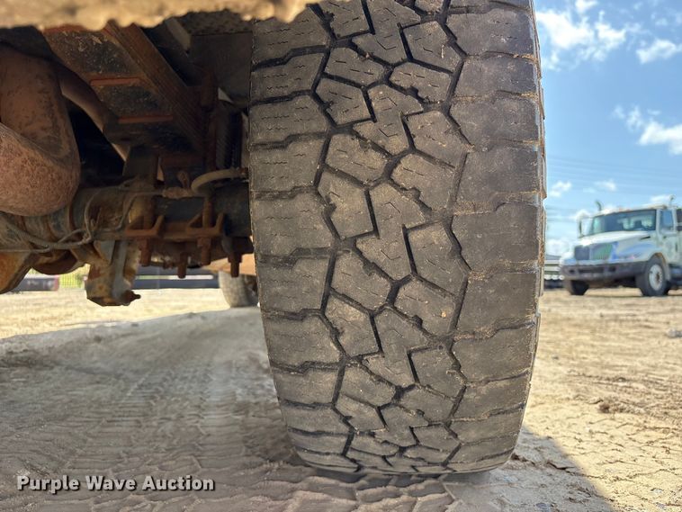 image for item EU0505 2013 Ford F350 Super Duty XL Crew Cab utility bed pickup truck