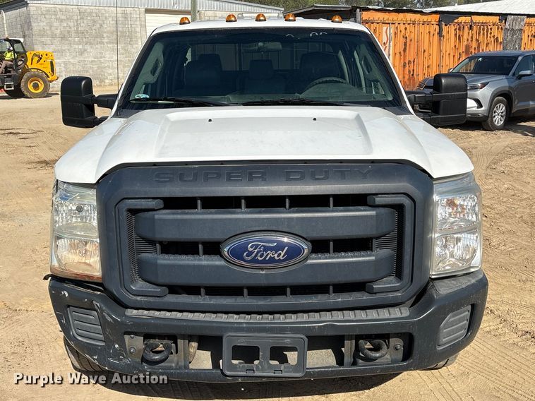 image for item EU0507 2016 Ford F350 Super Duty XL Crew Cab utility bed pickup truck