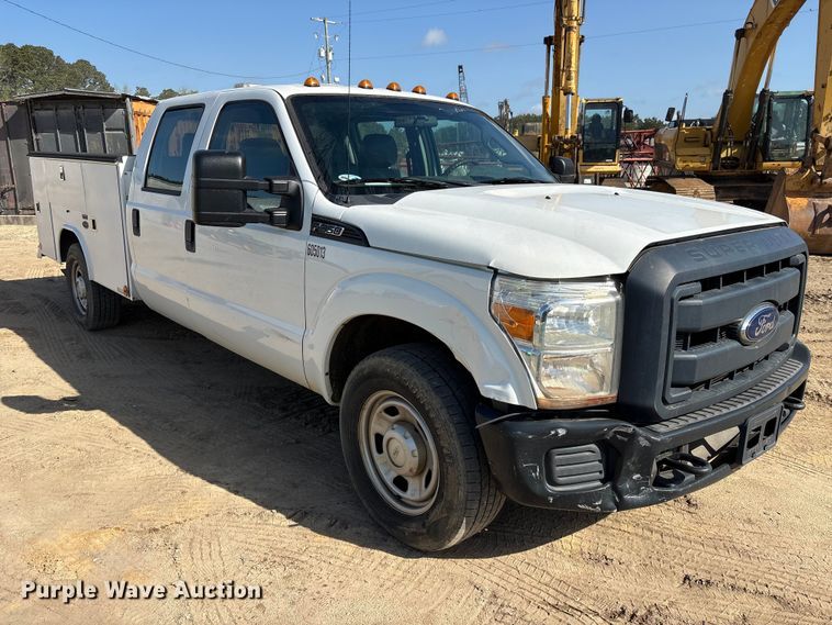 image for item EU0507 2016 Ford F350 Super Duty XL Crew Cab utility bed pickup truck