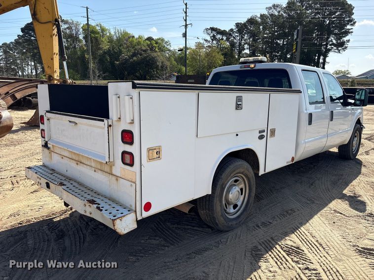 image for item EU0507 2016 Ford F350 Super Duty XL Crew Cab utility bed pickup truck