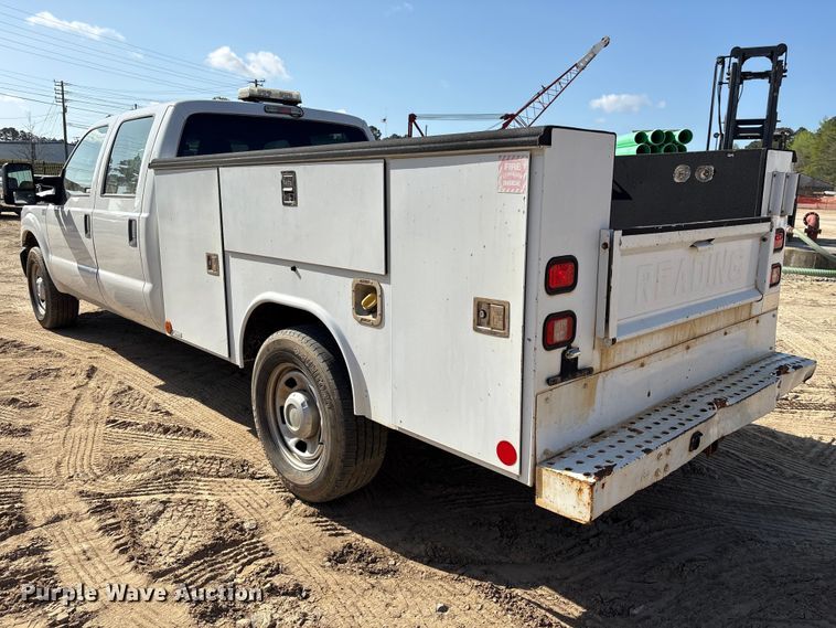 image for item EU0507 2016 Ford F350 Super Duty XL Crew Cab utility bed pickup truck