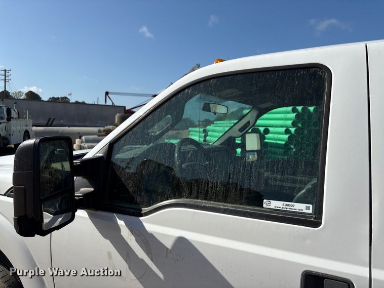 image for item EU0507 2016 Ford F350 Super Duty XL Crew Cab utility bed pickup truck