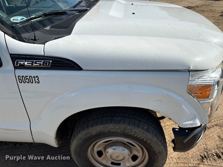 image for item EU0507 2016 Ford F350 Super Duty XL Crew Cab utility bed pickup truck