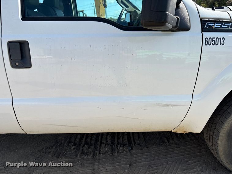 image for item EU0507 2016 Ford F350 Super Duty XL Crew Cab utility bed pickup truck