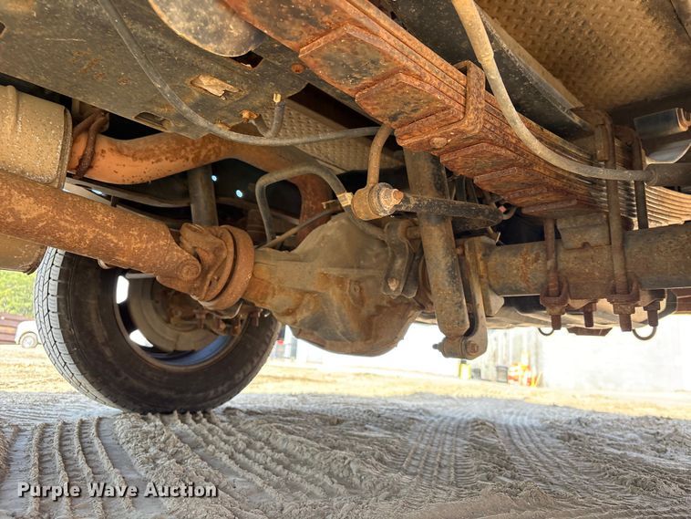 image for item EU0507 2016 Ford F350 Super Duty XL Crew Cab utility bed pickup truck