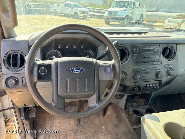 image for item EU0507 2016 Ford F350 Super Duty XL Crew Cab utility bed pickup truck