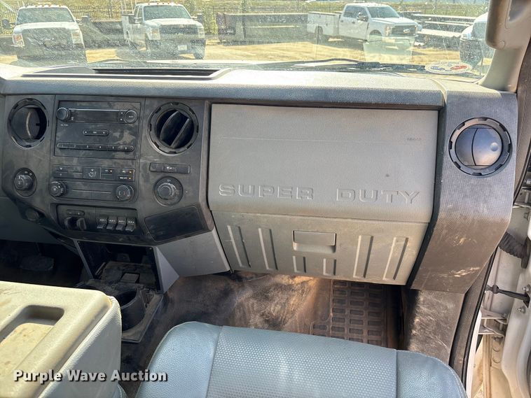 image for item EU0507 2016 Ford F350 Super Duty XL Crew Cab utility bed pickup truck