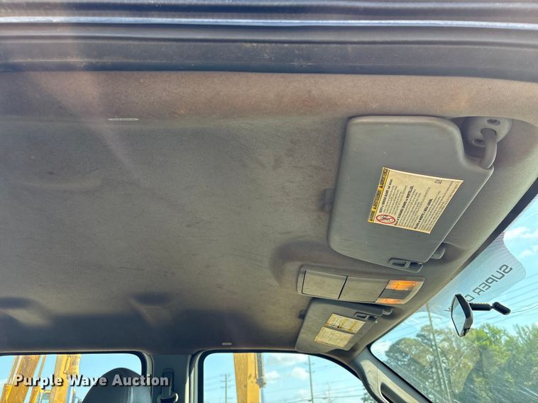 image for item EU0507 2016 Ford F350 Super Duty XL Crew Cab utility bed pickup truck