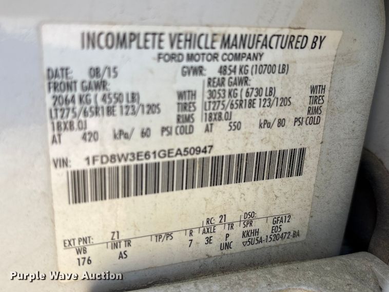 image for item EU0507 2016 Ford F350 Super Duty XL Crew Cab utility bed pickup truck