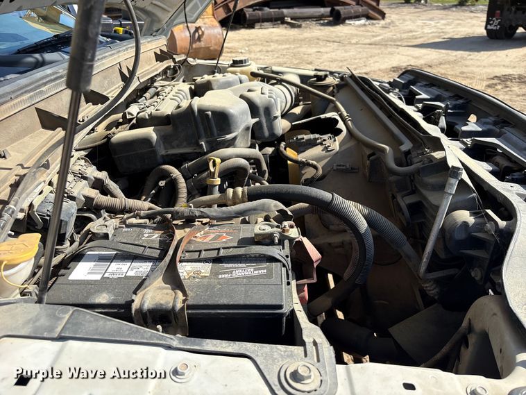 image for item EU0507 2016 Ford F350 Super Duty XL Crew Cab utility bed pickup truck