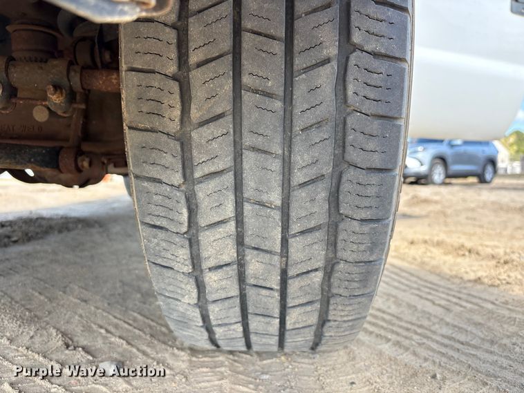 image for item EU0507 2016 Ford F350 Super Duty XL Crew Cab utility bed pickup truck