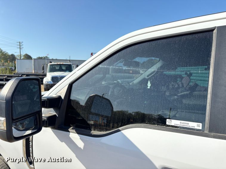 image for item EU0508 2019 Ford F350 Super Duty XL Crew Cab utility bed pickup truck