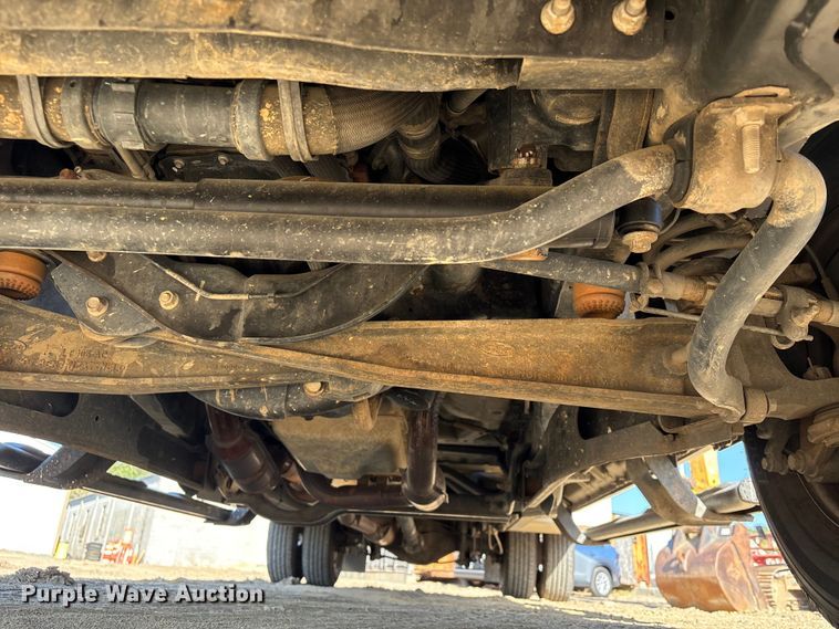 image for item EU0508 2019 Ford F350 Super Duty XL Crew Cab utility bed pickup truck