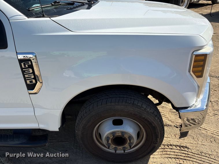 image for item EU0508 2019 Ford F350 Super Duty XL Crew Cab utility bed pickup truck